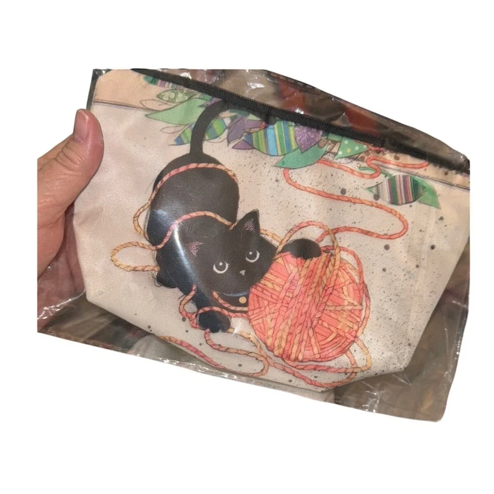 Black Cat Kitten Playing with‎ Yarn Novelty Cosmetic Bag Small Zipper Pouch